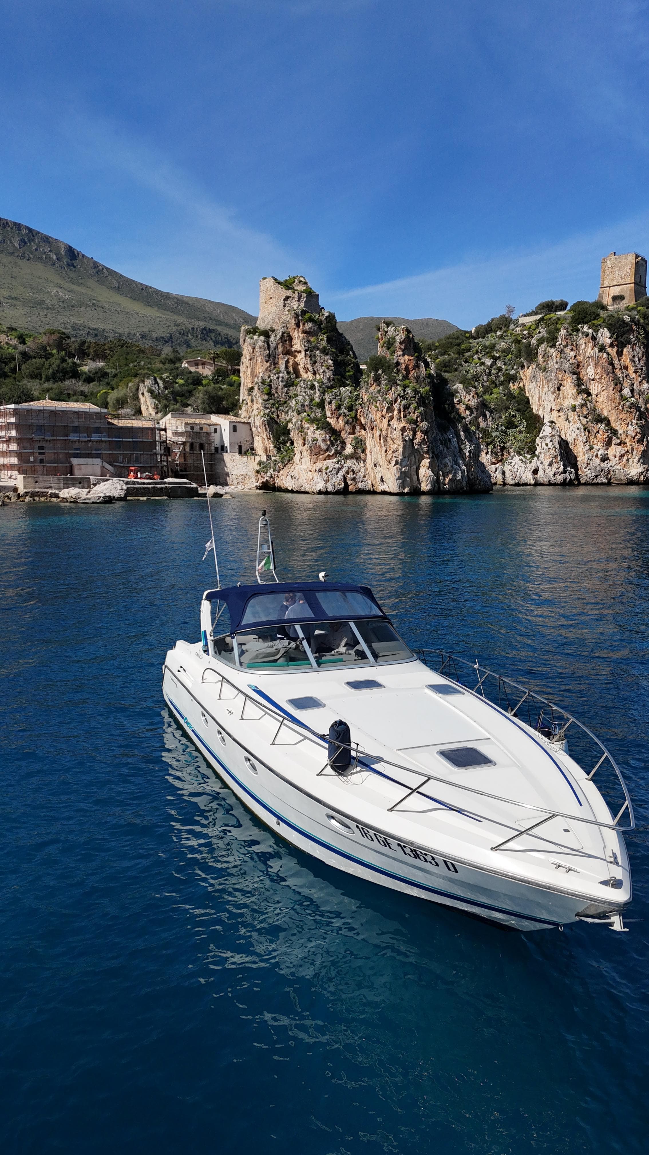 Boat on the Sicilian sea, photo 5